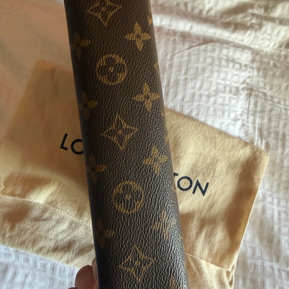 Louis Vuitton Monogram Pouch - Picture 3 of 5